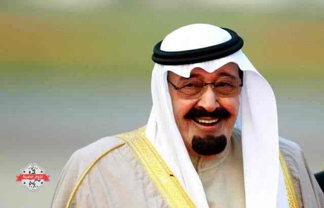 Saudi Arabia's King Abdullah arrives at Heathrow Airport in west London October 29، 2007. On the eve of a state visit to Britain، King Abdullah accused Britain of failing to do enough to combat international terrorism and said al Qaeda remained a major threat. REUTERS/Dylan Martinez (BRITAIN) - RTR1VGNM