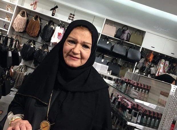 الفنانة ميمي جمال