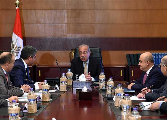 الحكومة ترفع سعر تأشيرة الدخول لمصر الى 60 دولار