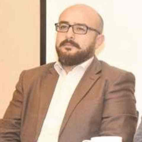 محمد عدنان الذي قام بالنصب على فرقة مسرح مصر في الكويت