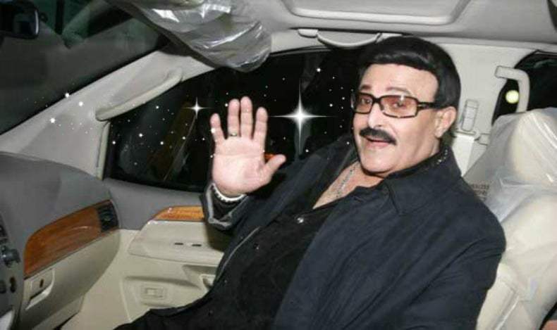 الدعاء للفنان سمير غانم بالشفاء