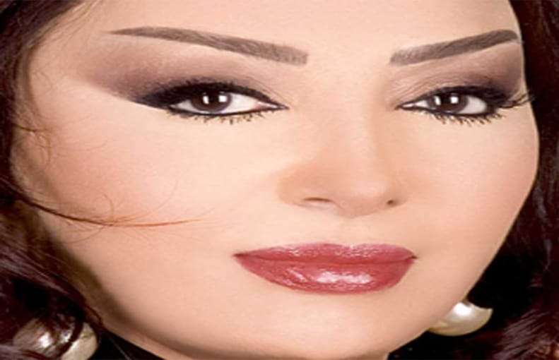 الفنانة نبيلة عبيد