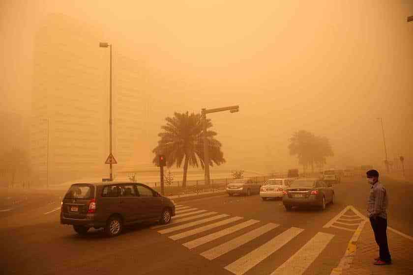 العاصفة التربية التي سادت البلاد يوم الاربعاء