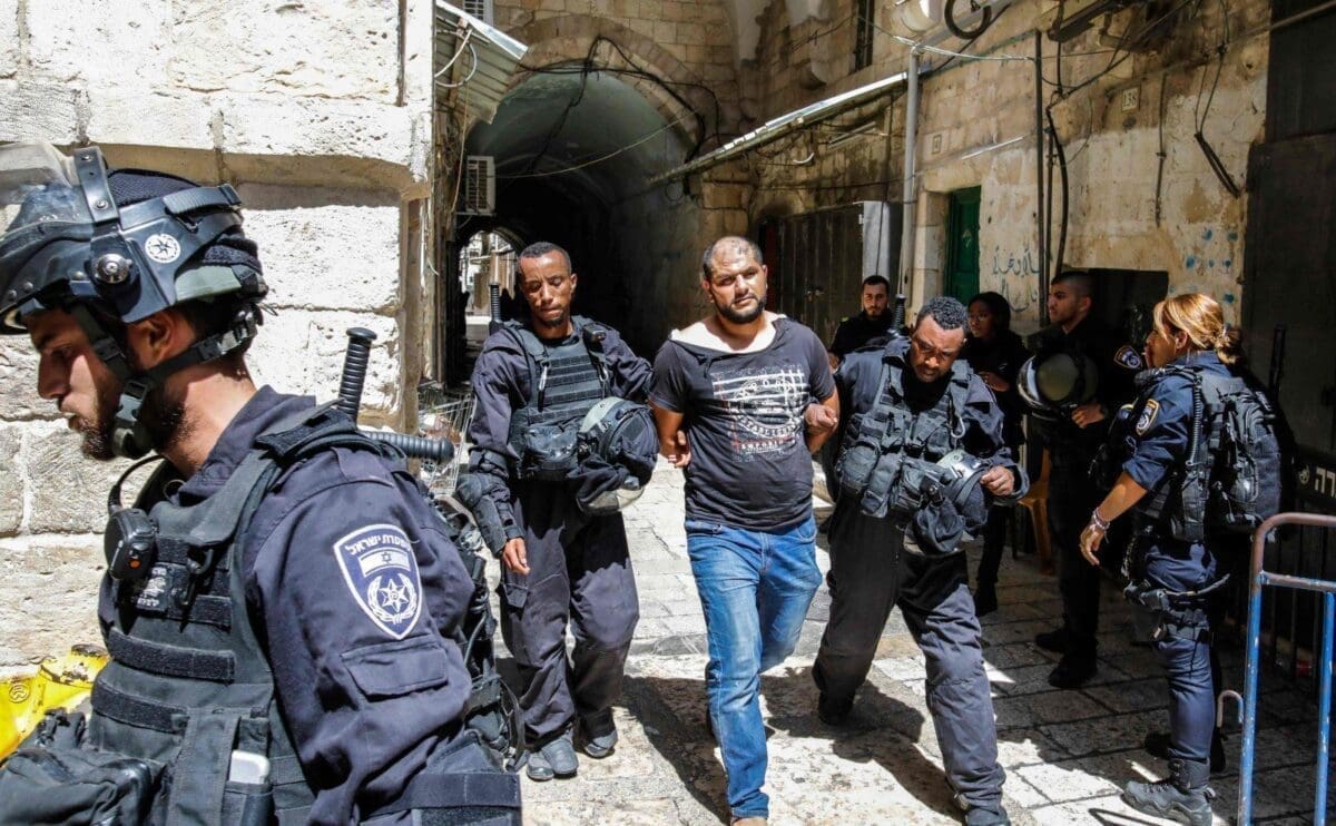 اعتقالات في صفوف الفلسطينيين