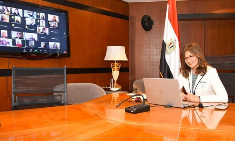 وزيرة الدولة للهجرة وشئون المصريين بالخارج