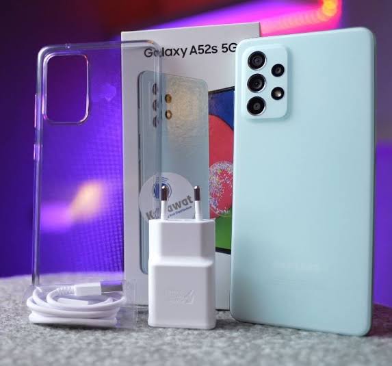 محتوي علبة هاتف Samsung Galaxy A52s