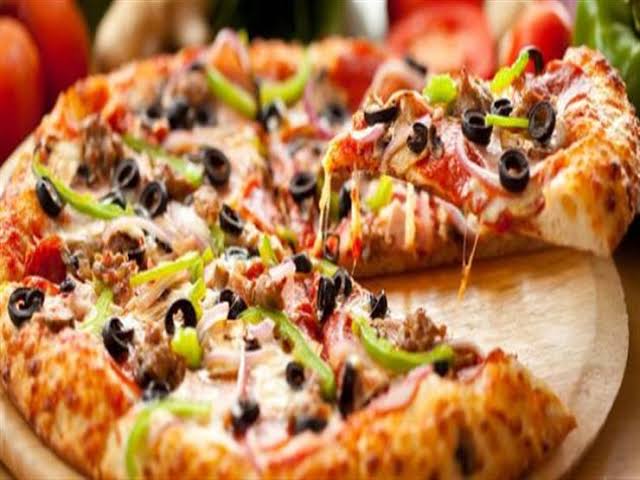 عجينة البيتزا الايطالية