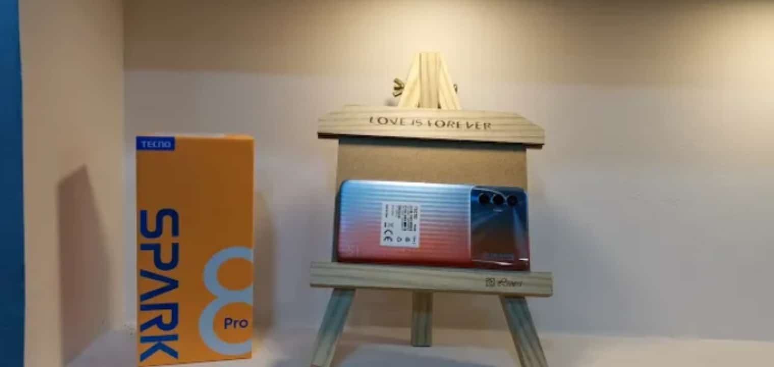 مواصفات وسعر هاتف TECNO SPARK 8 PRO القاتل للأسعار بمفاجأة في المواصفات 2022 