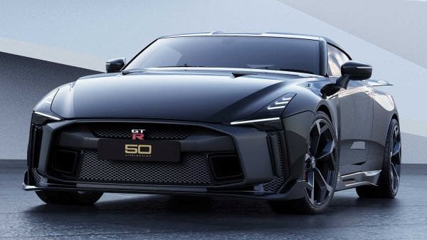 مواصفات وسعر نيسان جي تي ار GTR الإمارات مصر والسعودية "وحش الطريق" أفضل السيارات الرياضية