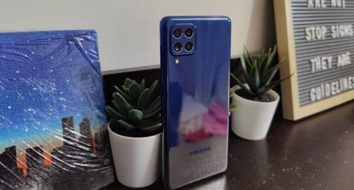 Samsung Galaxy M53 Show