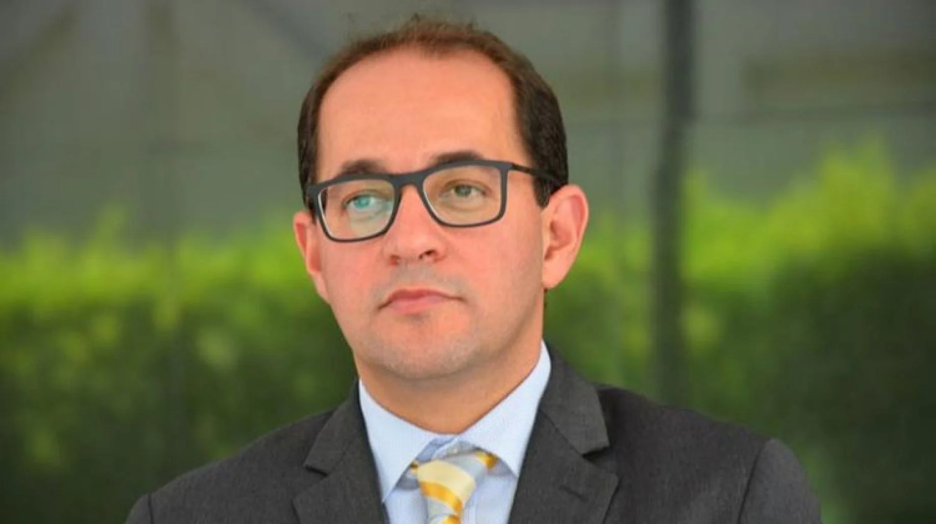 نائب وزير المالية المتحدث الرسمي باسم الوثيقة