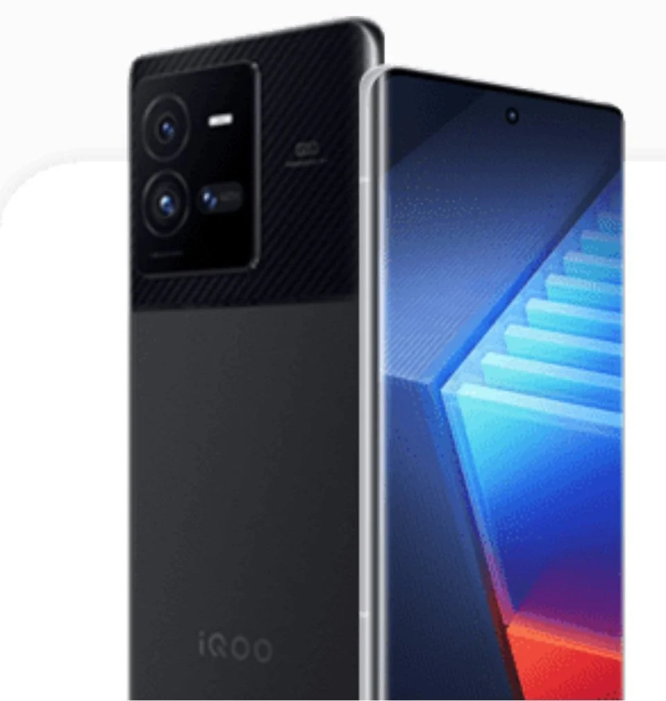 Vivo تخطف الأنظار بهاتفها الأحدث Vivo iQOO 10 Pro بكاميرات جبارة والسعر "مفاجأة"