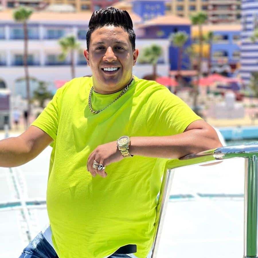 "الساحل الشمالى كله شغال من غير ترخيص".. حمو بيكا يتهم الموسيقين بتقاضى الرشوة