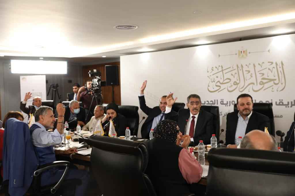 قرارات عاجلة من السيسي لدعم الفقراء