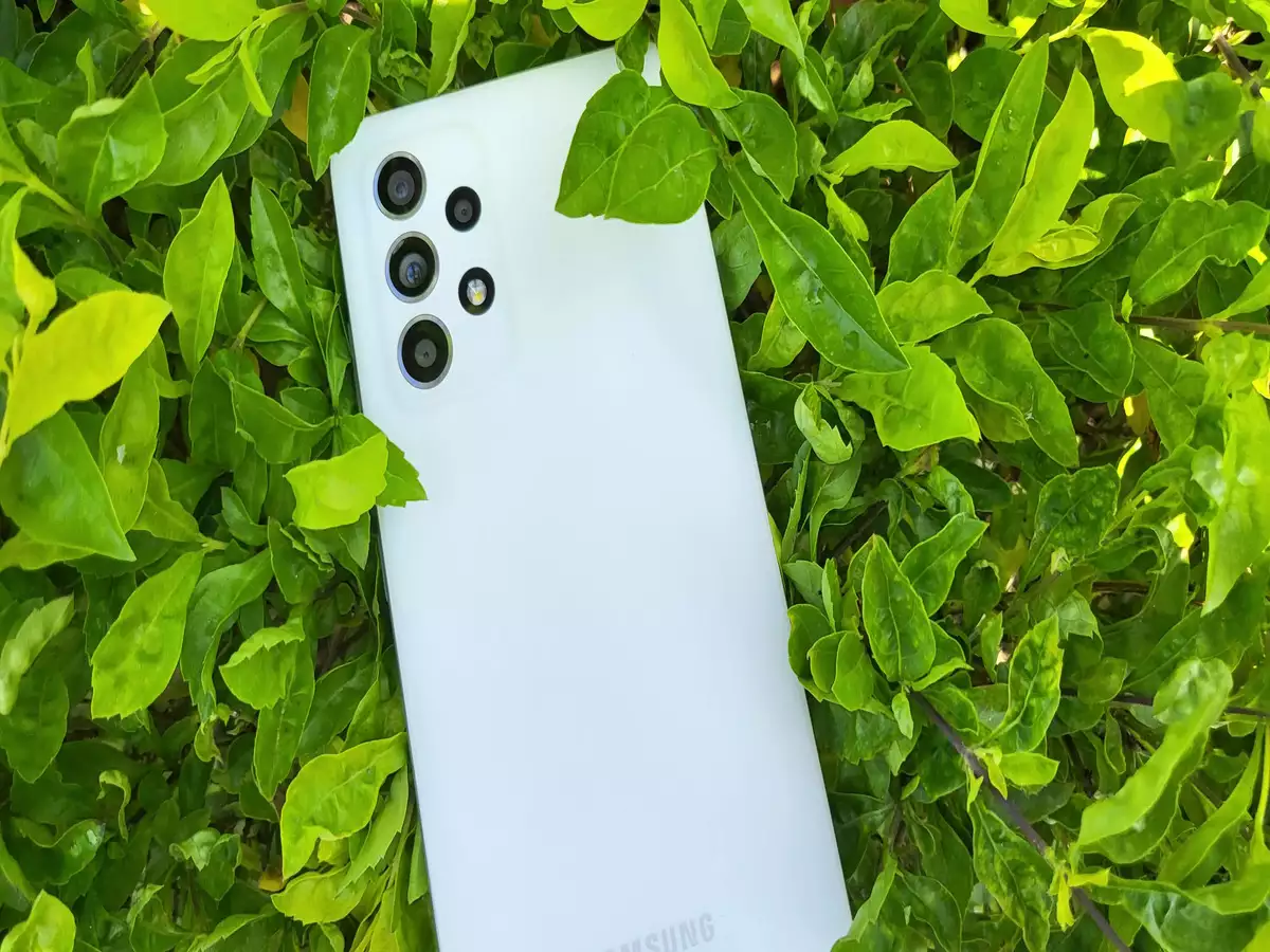 وحش الفئة الاقتصادية المتوسطة، Samsung Galaxy A52s 5G بمواصفات "مثالية" وسعر "زهيد"