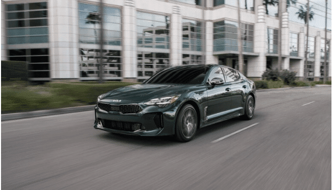 مراجعة كيا ستينجر kia stinger 2022 المواصفات والمميزات والعيوب والأسعار