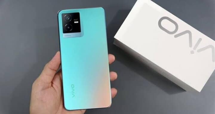 vivo iQOO Z6x Box