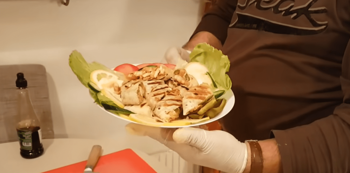طريقة عمل تتبيلة شاورما الدجاج على الطريقة السورية والتركية