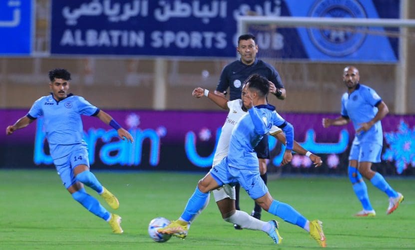 الباطن ضد النصر صورة من المباراة بين النصر والباطن