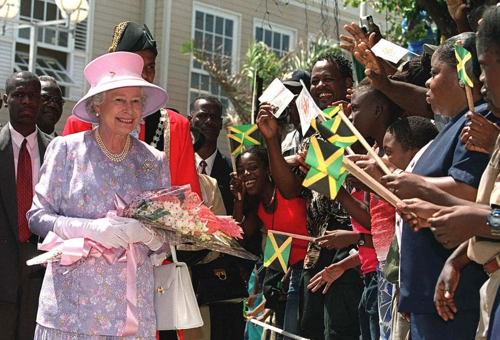 الكومنولث- Elizabeth during her visit to Montego Bay