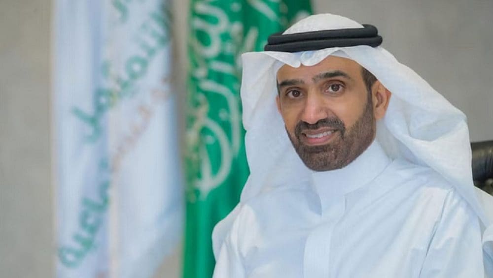 رسمياً.. وزير الموارد البشرية يُعلن توطين قطاع جديد لتوفير فرص عمل