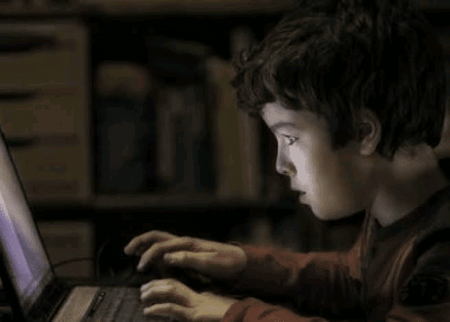 لعبة تشارلي وتأثر الاطفال بها 