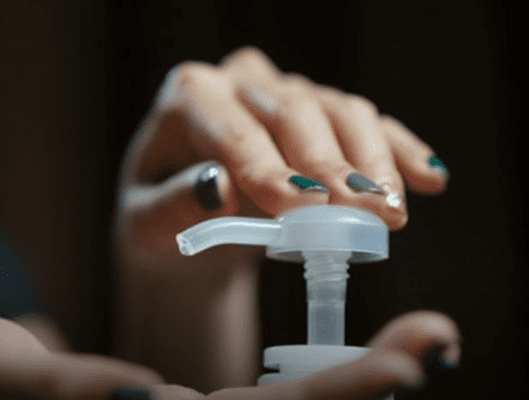 طريقة عمل معقم لليدين في المنزل