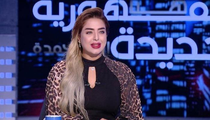 إيقاف المذيعة منى العمدة 