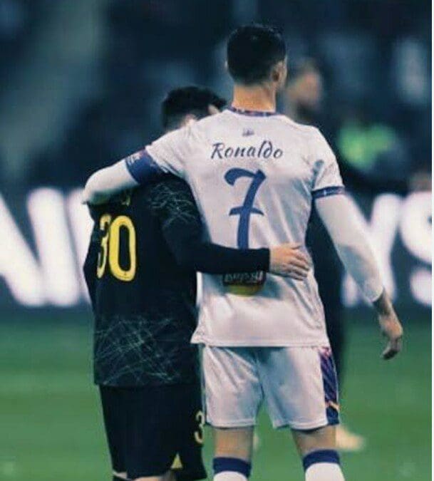 ميسي رفقة رونالدو 