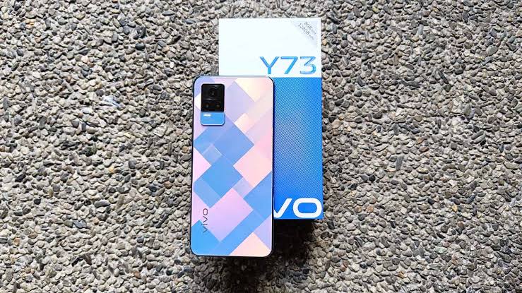 مميزات وعيوب هاتف vivo y73