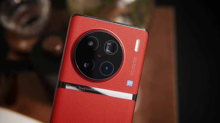 شبيه الآيفون.. رسمياً فيفو تعلن عن هاتفها الجديد " Vivo X90 Pro Plus " بمعالج جيل خامس وكاميرات "خرافية"