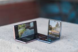 هاتف Vivo X Flip