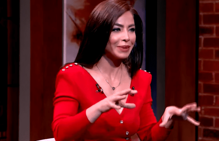 دوللى شاهين