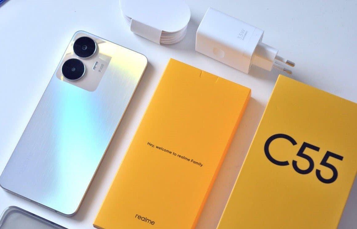 محتويات هاتف Realme C55 