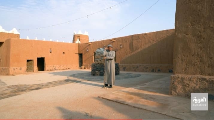 خالد الزعاق6 مصدر الصورة: قناة العربية على اليوتيوب