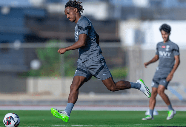 فريق الهلال يستعد لمواجهة الشباب في نصف نهائي بطولة الملك سلمان