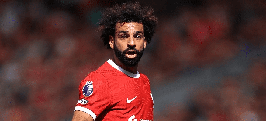 إنقلاب مفاجئ يهدد انتقال محمد صلاح إلى الاتحاد