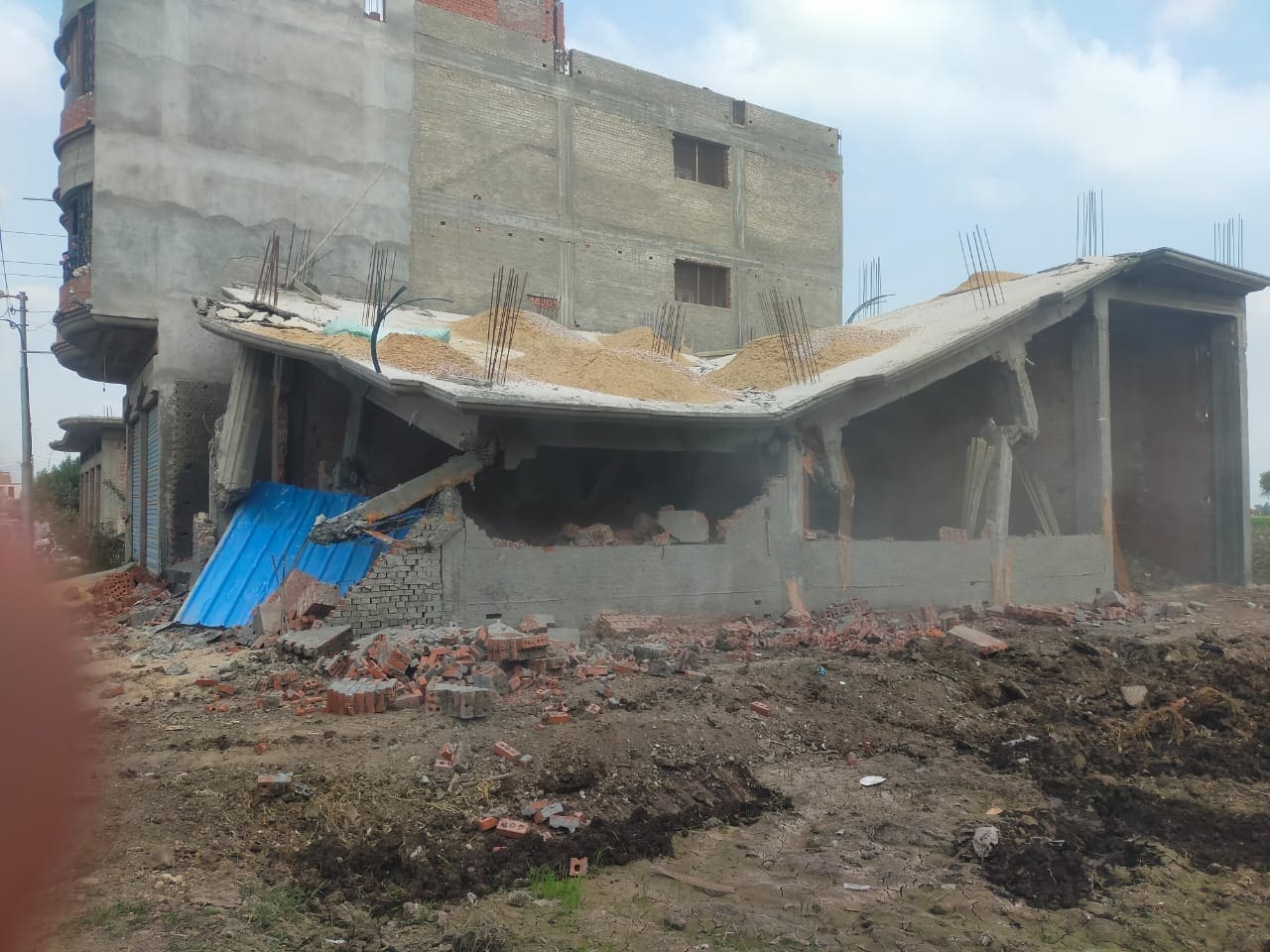جانب من حملات إزالة التعديات على الأراضي الزراعية ومخالفات البناء