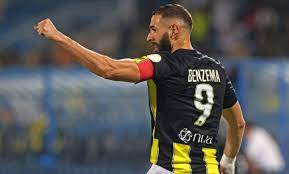 صورة لكريم بنزيما لاعب الاتحاد