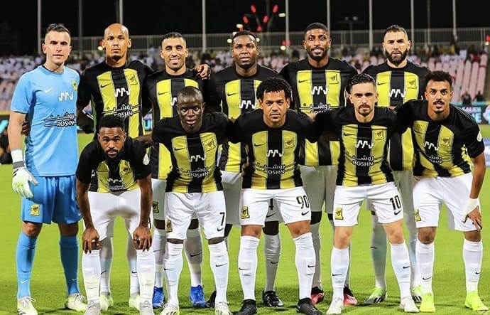 الاتحاد يقترب من إقالة نونو سانتو