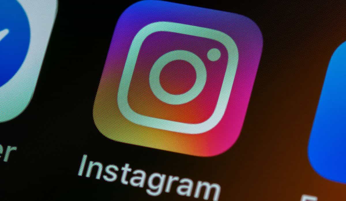 انستغرام تتيح خدمة تحميل الريلز