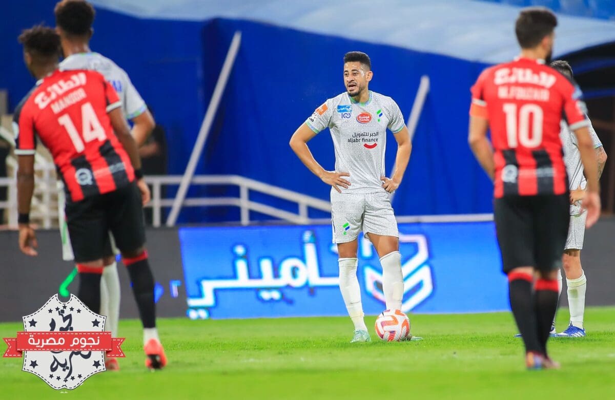 مباراة الفتح ضد الهلال في دوري روشن السعودي