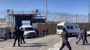 صورة للإفراج عن الأسرى الفلسطينين