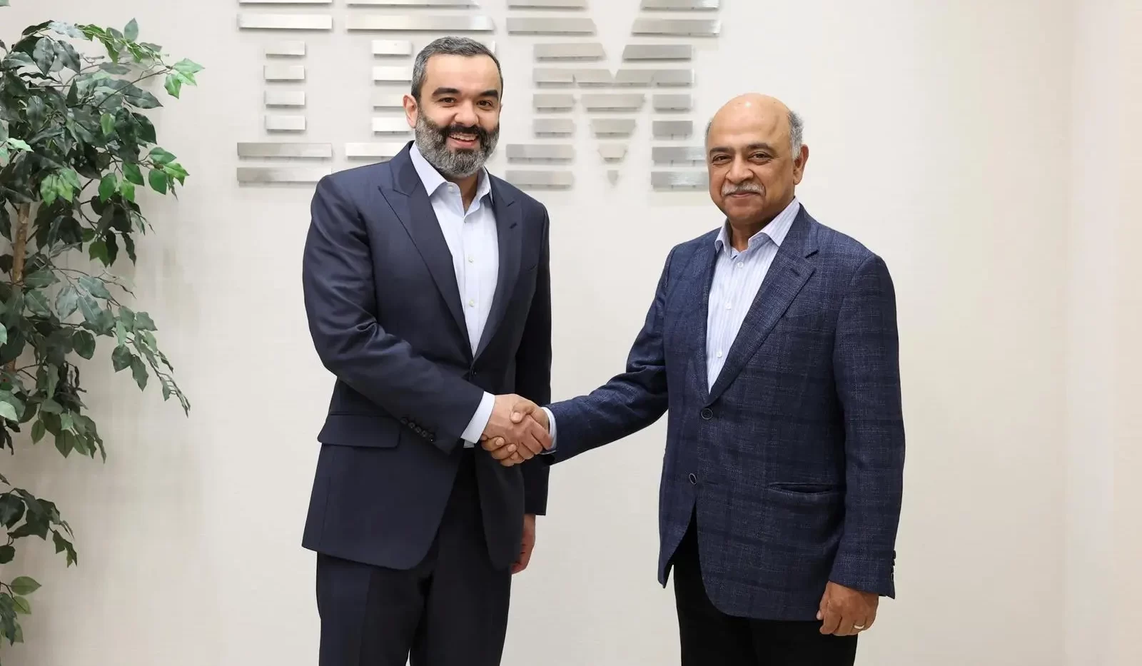 السواحه يجتمع برئيس مجلس إدارة شركة IBM