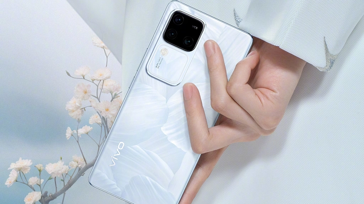 Vivo-S18