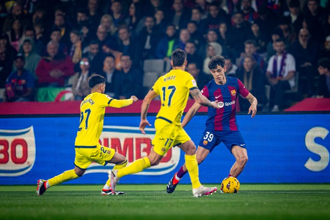 من لقاء برشلونة وفياريال - مصدر الصورة: حساب برشلونة على تويتر
