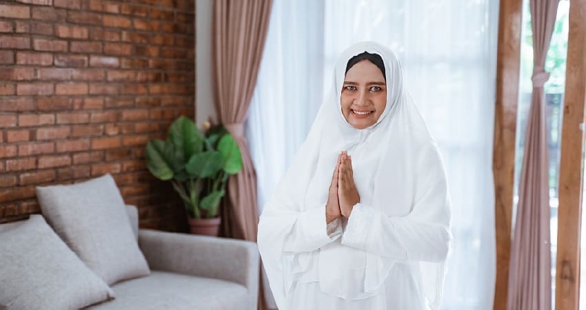 الإحرام للعمرة للنساء 