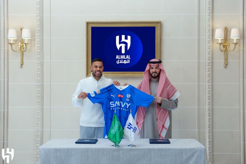 في صفقة نارية "لودي هلالي".. الهلال يوقع رسميا مع مدافع أولمبيك مارسيليا الفرنسي بحسب الصحفي الإيطالي «فابريزيو رومانو»