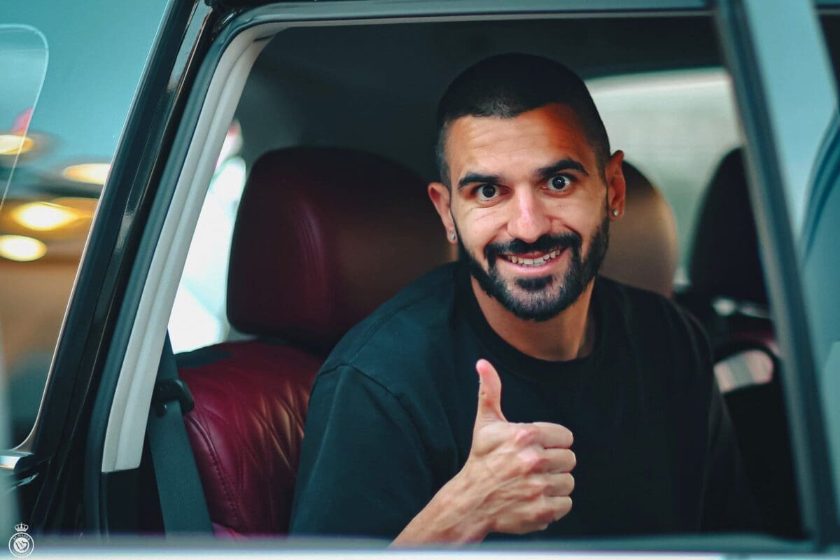عزيز بيهيتش يصل إلى النصر السعودي لتعزيز هجوم الفريق وتحقيق الطموحات القارية”