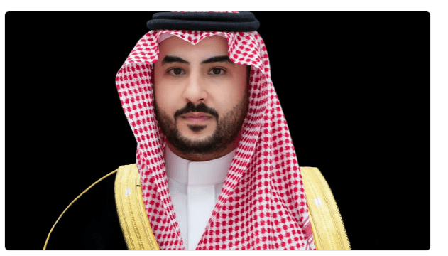 وزير الدفاع السعودي يجري اتصالًا هاتفيًا مع نظيره الأمريكي لتعزيز التعاون وتهدئة الأوضاع الإقليمية